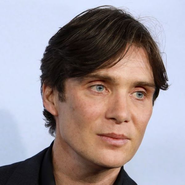 Όλες οι φορές που ζηλέψαμε τα 90s μαλλιά του Cillian Murphy