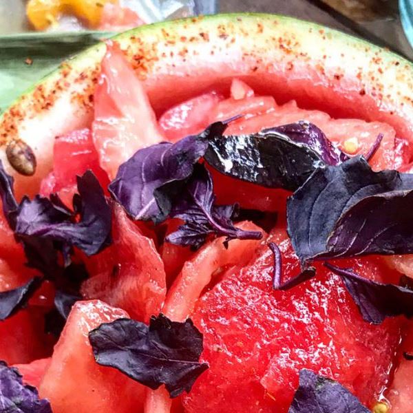 Η σαλάτα με καρπούζι και ντομάτα τελικά δεν είναι καθόλου κακή ιδέα