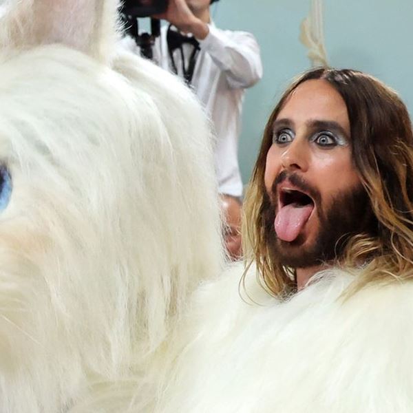 Σε άλλα νέα, ο Jared Leto μετατράπηκε σε γάτα του Karl Lagerfeld