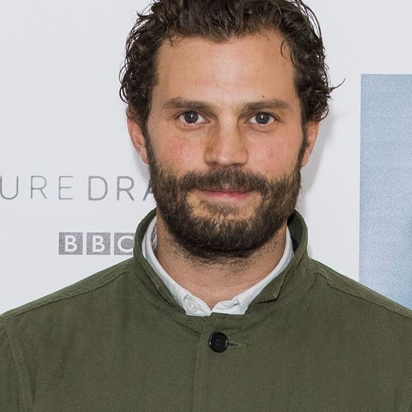 Ένα σημαντικό στιλιστικό μάθημα για το layering από τον Jamie Dornan