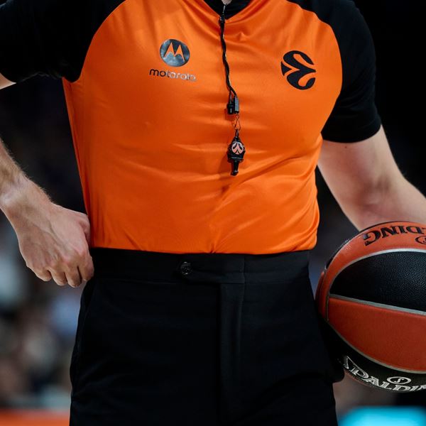 Διαιτητής της EuroLeague συνελήφθη ως μέλος εγκληματικής οργάνωσης-το βίντεο της σύλληψης