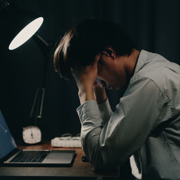 Τι είναι η τοξική παραγωγικότητα και γιατί είναι ανησυχητική