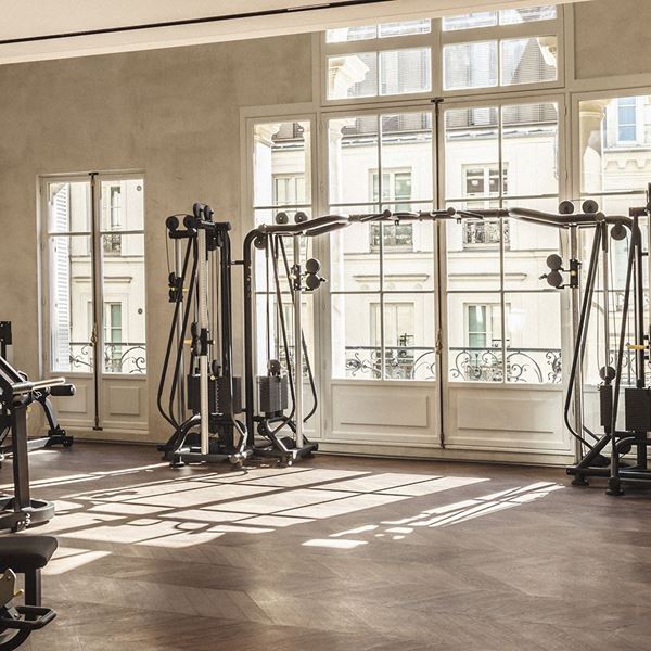 Γυμναστική και χαλάρωση στο Blanche, στο πιο αριστοκρατικό fitness club του Παρισιού