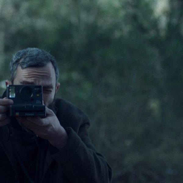 Πρώτο trailer για τα "Μήλα" με τον Άρη Σερβετάλη