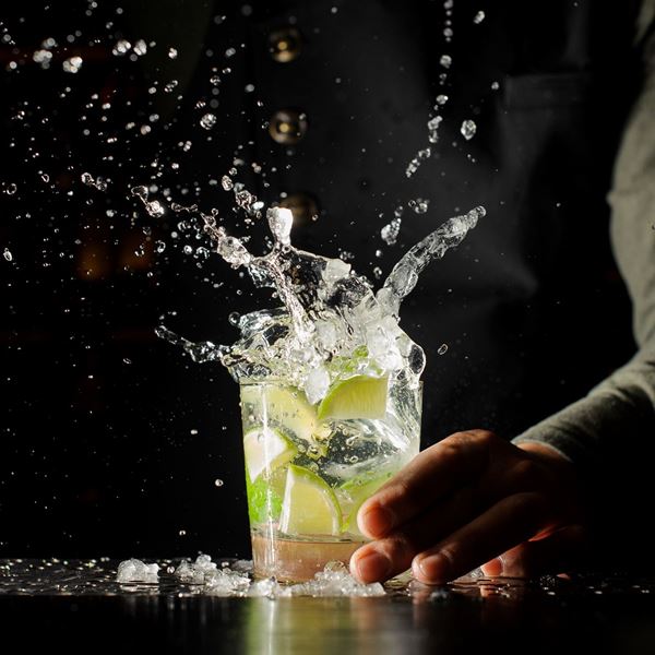 Angel Shot: Το cocktail που σώζει τις γυναίκες από τον κίνδυνο