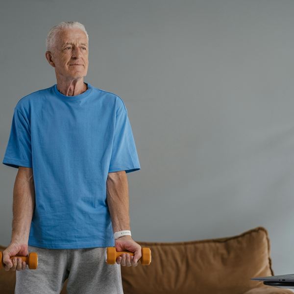 Πώς μένεις fit μετά τα 80: Τι απαντάνε μερικοί superagers