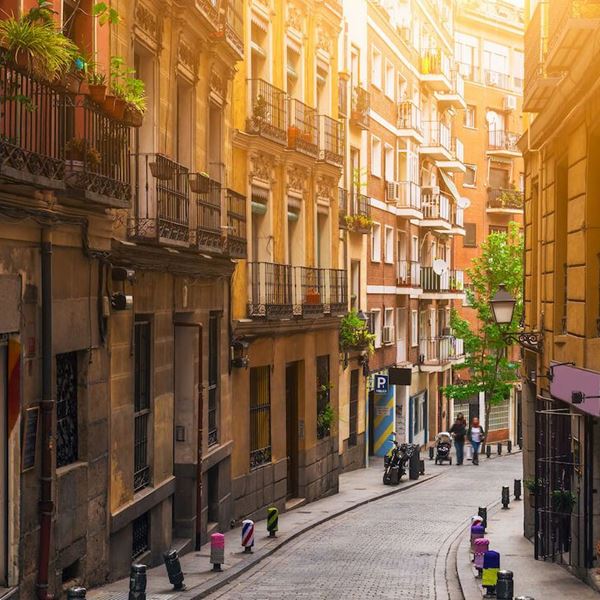 Κάναμε το γύρο της Ευρώπης και βρήκαμε τις πιο όμορφες γειτονιές της