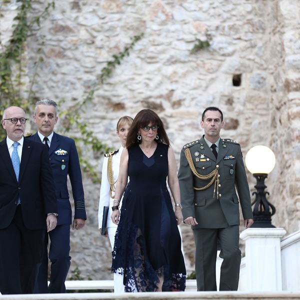 Κατερίνα Σακελλαροπούλου: "Το έπος του '40 είναι πρότυπο ομοψυχίας"