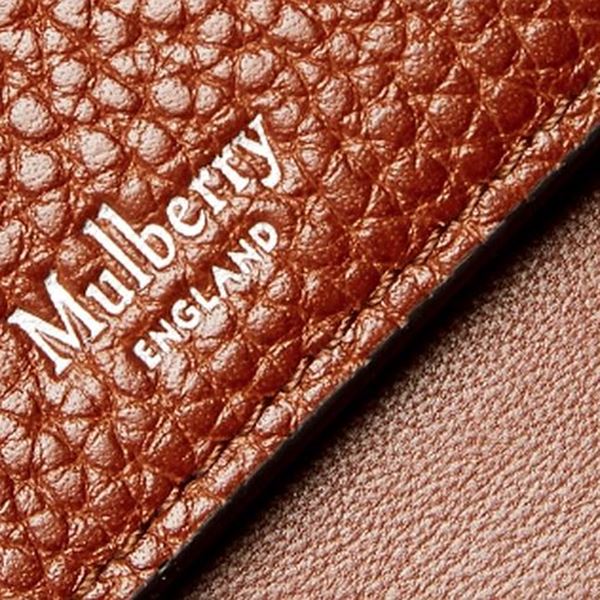 Πορτοφόλι: Το ύφασμα, το χρώμα, το σχέδιο