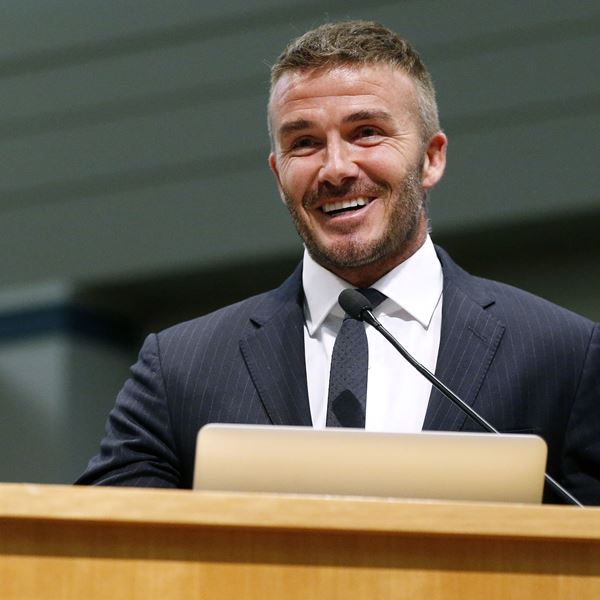 Ο David Beckham μόλις ντύθηκε σαν τον ηγέτη που θέλουμε
