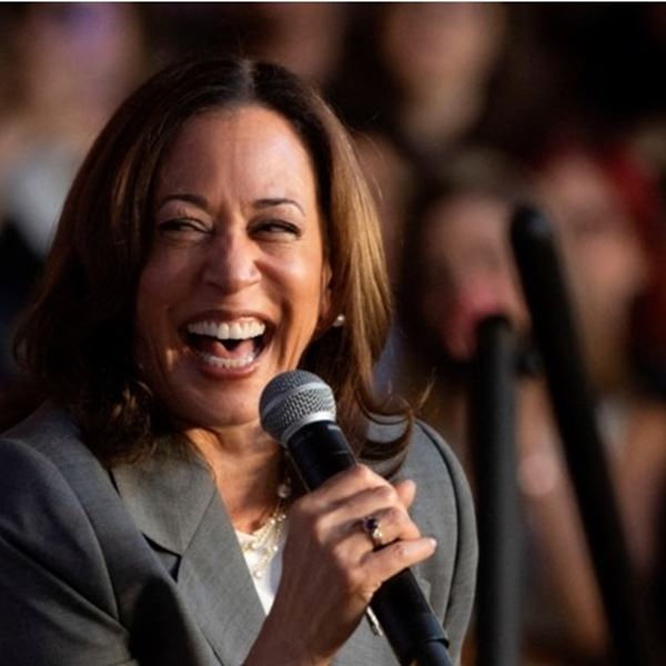 Η Kamala ψάχνει εντατικά τον αντιπρόεδρό της