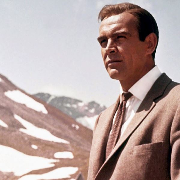 Το πρώτο περίστροφο του James Bond βγαίνει στο σφυρί