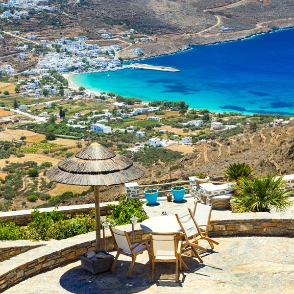 4 νησιά με λίγο τουρισμό για low budget διακοπές