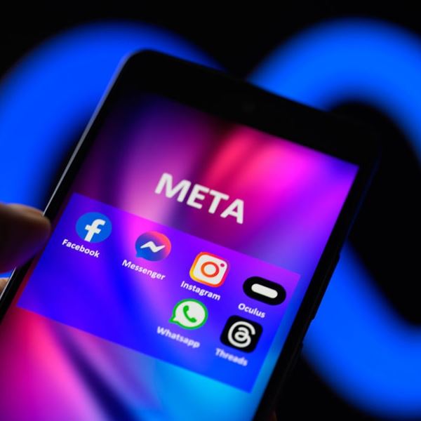 Ο λόγος που Facebook, Instagram και WhatsApp απέκλεισαν τα ρωσικά κρατικά μέσα ενημέρωσης