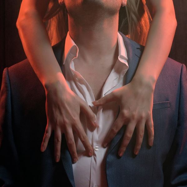 Τι ανακάλυψαν οι επιστήμονες για τις γυναίκες που μιλάνε πολύ πρόστυχα