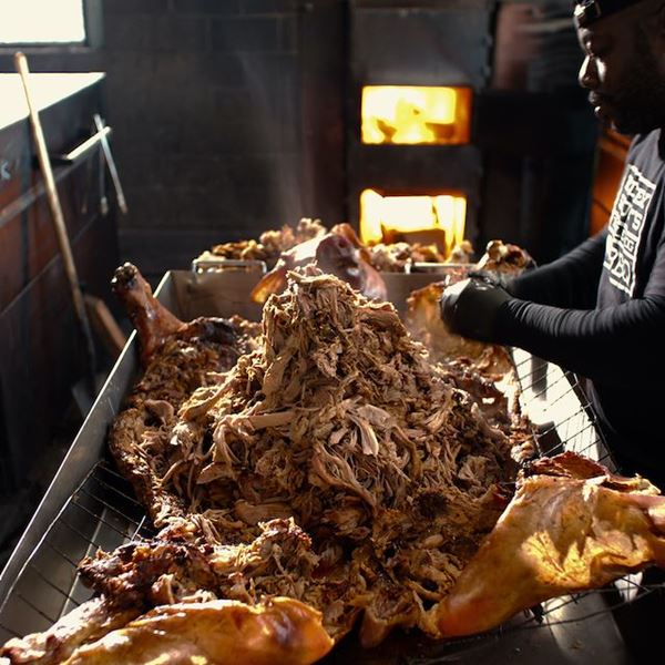 Οι μαέστροι του μπάρμπεκιου στο νέο κύκλο του Chef's Table