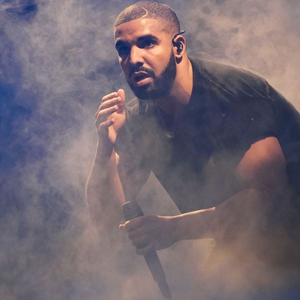 Ο Drake σαρώνει τα πάντα