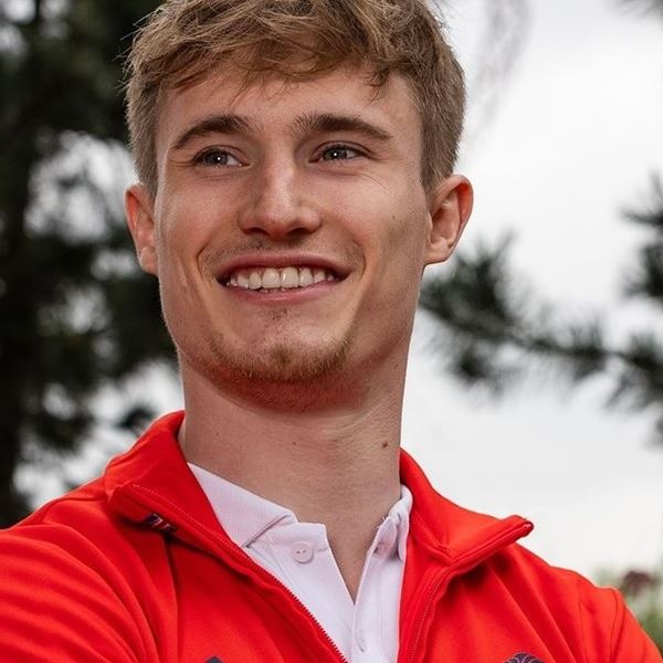 Jack Laugher, ο αθλητής που πήγε στους Ολυμπιακούς Αγώνες πουλώντας φωτογραφίες του στο OnlyFans