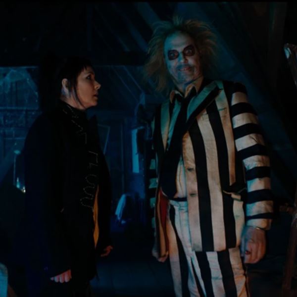Ο 'Σκαθαροζούμης' του Tim Burton 'σκίζει' στο Φεστιβάλ Κινηματογράφου της Βενετίας