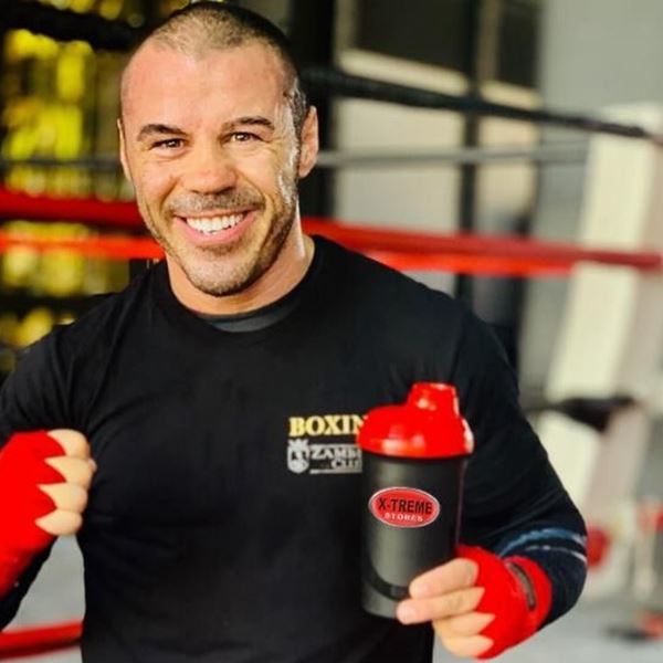 Έρχεται σοβαρή Τιτανομαχία: Μιχάλης Ζαμπίδης εναντίον Floyd Mayweather στο ΟΑΚΑ