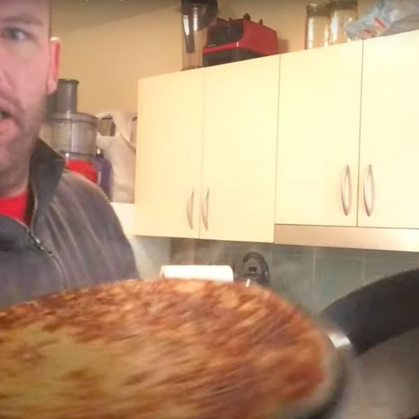 Ένας άντρας έτρωγε μόνο πατάτες για έναν χρόνο και ιδού τι του συνέβη (video)