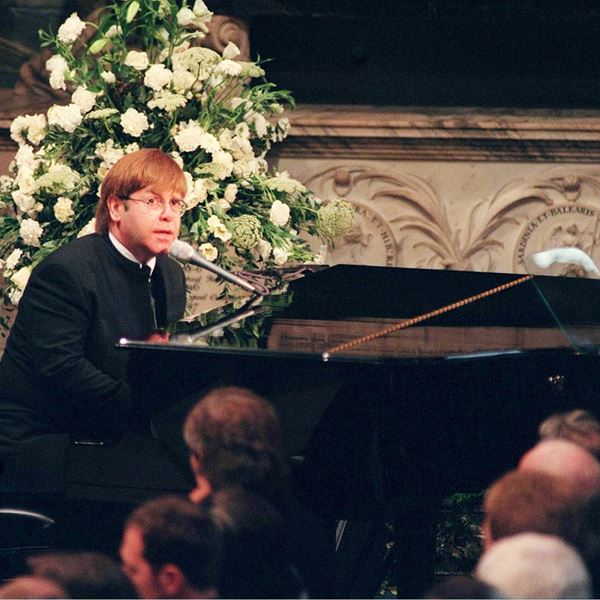 H ιστορία πίσω από το θρυλικό Candle In The Wind του Elton John για τη Diana
