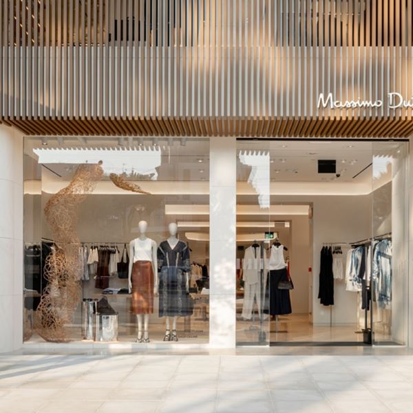 Η Massimo Dutti αποκαλύπτει το ανανεωμένο κατάστημά της στη Γλυφάδα