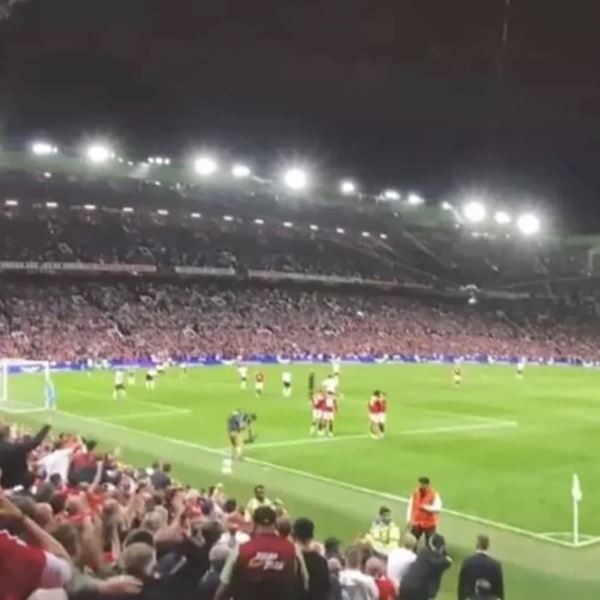 Σε αυτό το μπαρ, βλέπεις μπάλα σα να είσαι μέσα στο γήπεδο