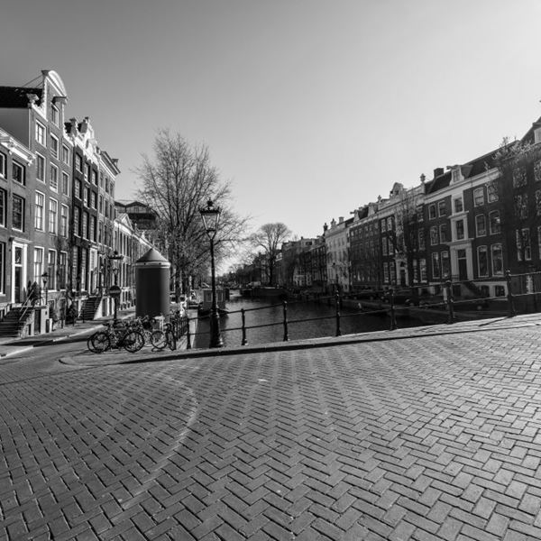 Το lockdown είναι η λέξη της χρονιάς