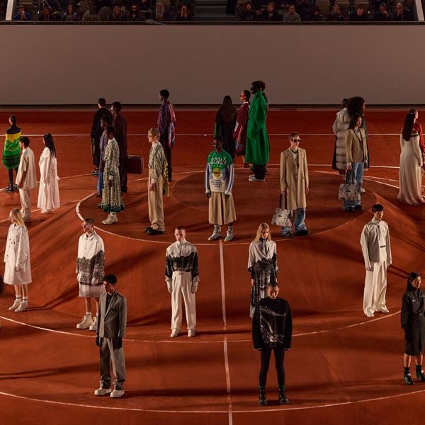 H Lacoste επιστρέφει στην εβδομάδα Μόδας του Παρισιού