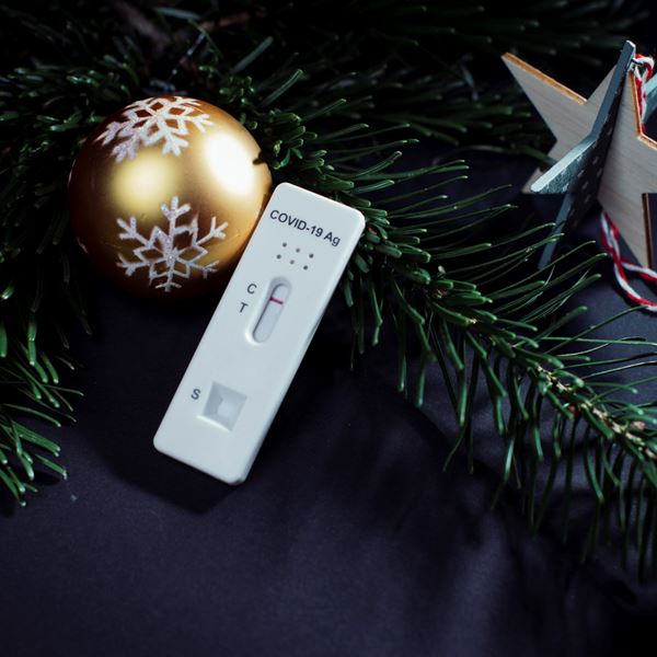 Τα νέα μέτρα ενόψει χριστουγεννιάτικου ρεβεγιόν