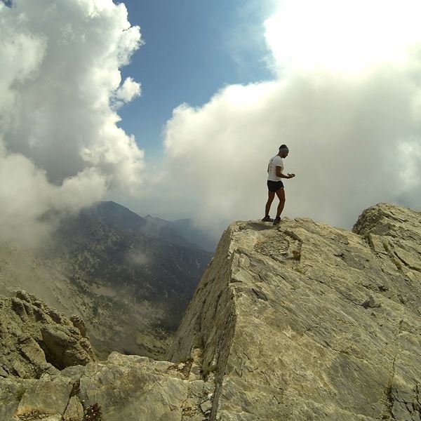 Κανένα εμπόδιο δεν μοιάζει ικανό να σταματήσει τον Λευτέρη Παρασκευά