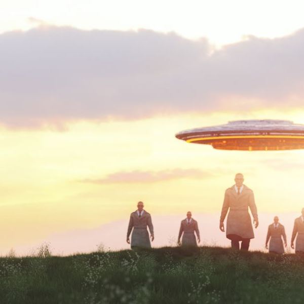 Οι πιο εξωφρενικές θεωρίες συνωμοσίας όλων των εποχών