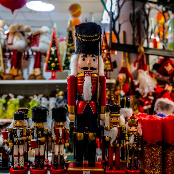 Τα νέα μέτρα που ισχύουν για την περίοδο των γιορτών