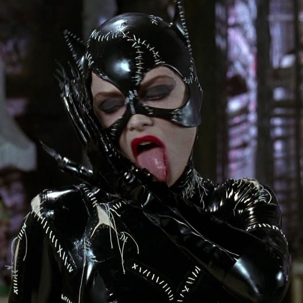 Catwoman, ετών 80