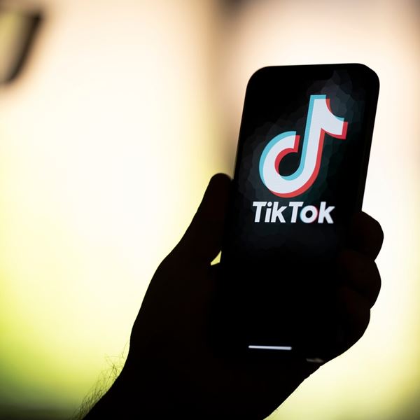 Τι θα συμβεί αν η Ουάσιγκτον απαγορεύσει το TikTok;