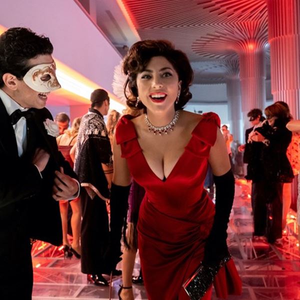 Το House of Gucci κάνει ανάρπαστα τα κομμάτια Gucci