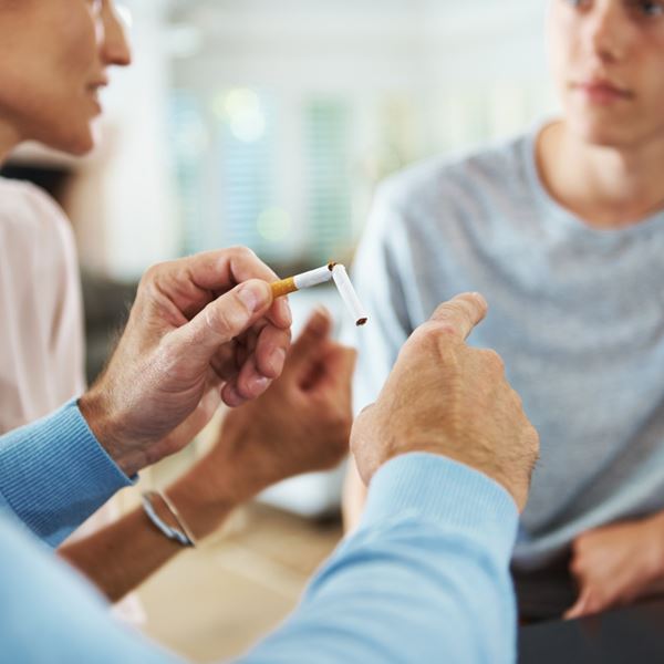 Η Νέα Ζηλανδία απαγορεύει το κάπνισμα στη νέα γενιά