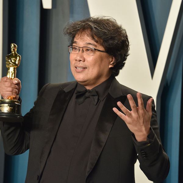 O Bong Joon-Ho έχει κάτι να πει για το Asian Hate