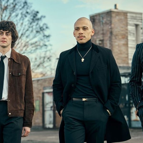 Πρώτη ματιά στο This Town του Steven Knight