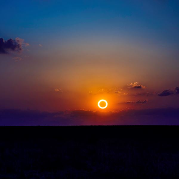 Δακτυλιοειδής έκλειψη ηλίου, το σπάνιο φαινόμενο που θα δούμε και στην Ελλάδα