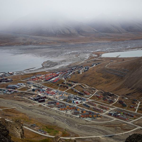 Πώς είναι να ζεις στη βορειότερη πόλη του πλανήτη