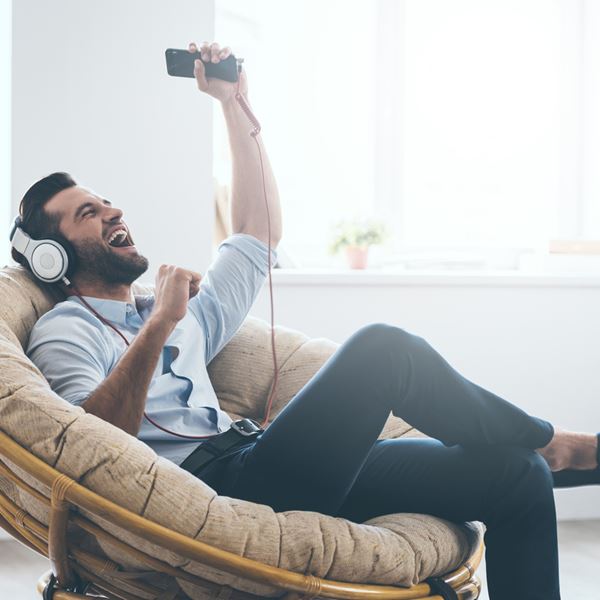 Αυτό είναι το πιο χαρούμενο τραγούδι όλων των εποχών