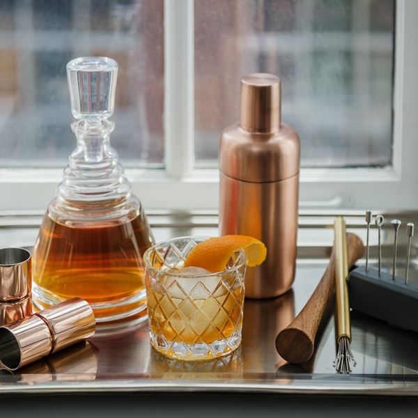 6 ουίσκι που θα αναβαθμίσουν το μπαρ του σπιτιού σου