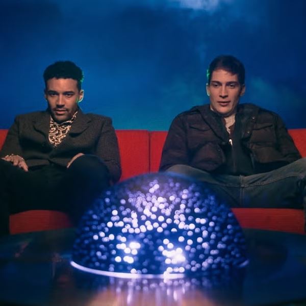 Με το νέο θρίλερ It's What's Inside στο Netflix θα κάψεις εγκεφαλικά κύτταρα