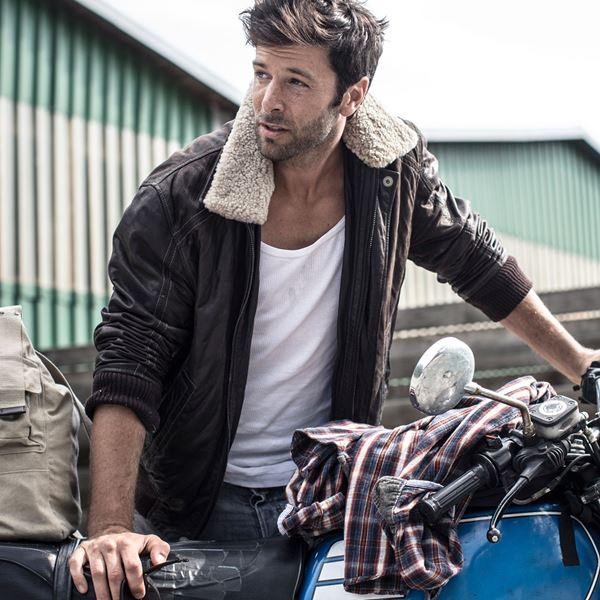 Οι τάσεις μόδας στο δερμάτινο τζάκετ για φέτος