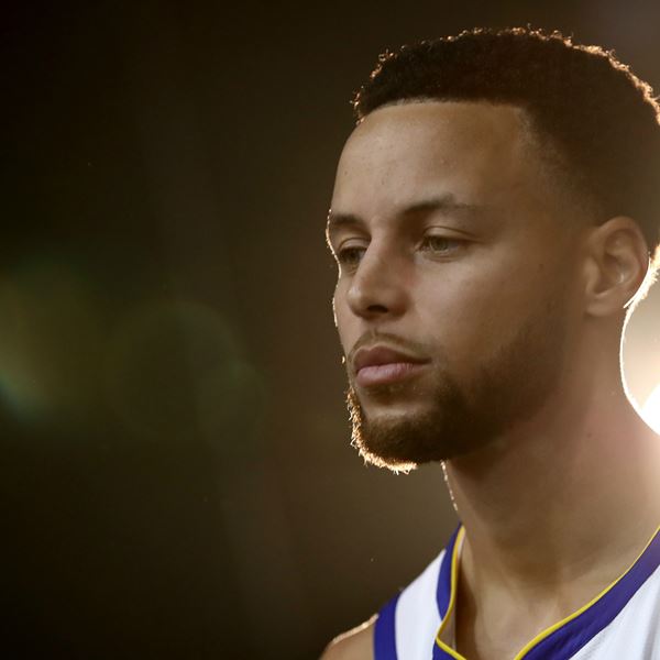 Stephen Curry, ένας από τους καλύτερους της ιστορίας
