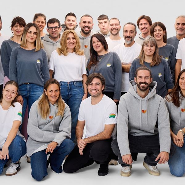 Συνεργασία της Dirty Laundry και του σωματείου "Ελπίδα" για καλό σκοπό