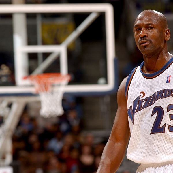 Όταν ο Michael Jordan έχασε από δύο ηθοποιούς