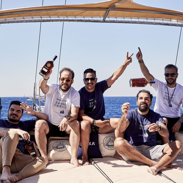 Εξερευνώντας την Κρήτη με ένα METAXA στο χέρι